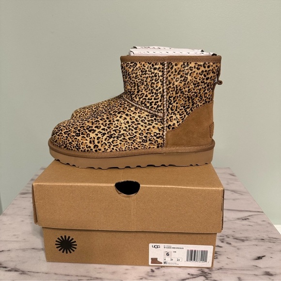 UGG Women's Classic Mini Speckles Genuine Calf Hair Animal Leopard Cheetah 6 - Picture 7 of 10